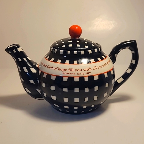 Dayspring | Kitchen | Dayspring Checked Teapot | Poshmark